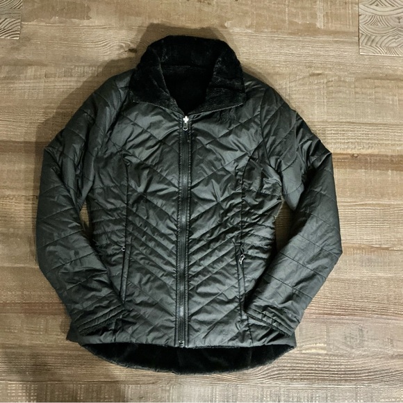 The Northface Women’s Black Mossbud Reversible Jacket - Picture 1 of 13